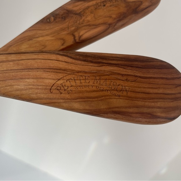 Petite Maison by wildly delicious salad server - Picture 3 of 3